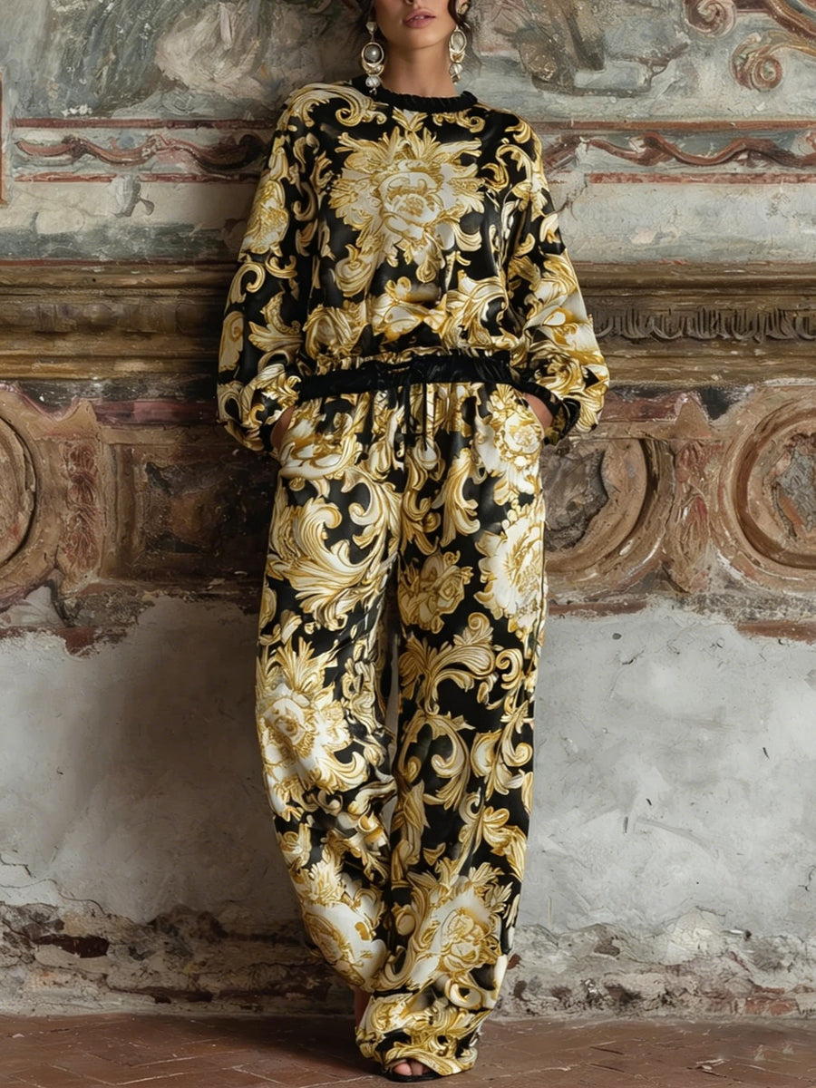 Set Loungewear con Top a Maniche Lunghe e Pantaloni a Gamba Larga con Stampa Barocca